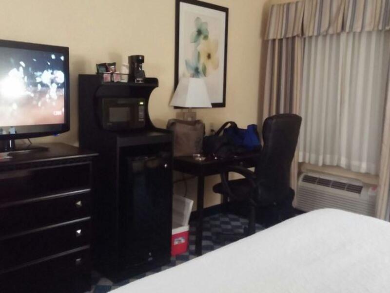 Holiday Inn Columbus North I-270 Worthington ภายนอก รูปภาพ